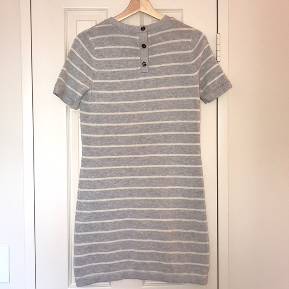 ⬇️Short sleeve sweater dress by Banana Republic - Picture 5 of 7